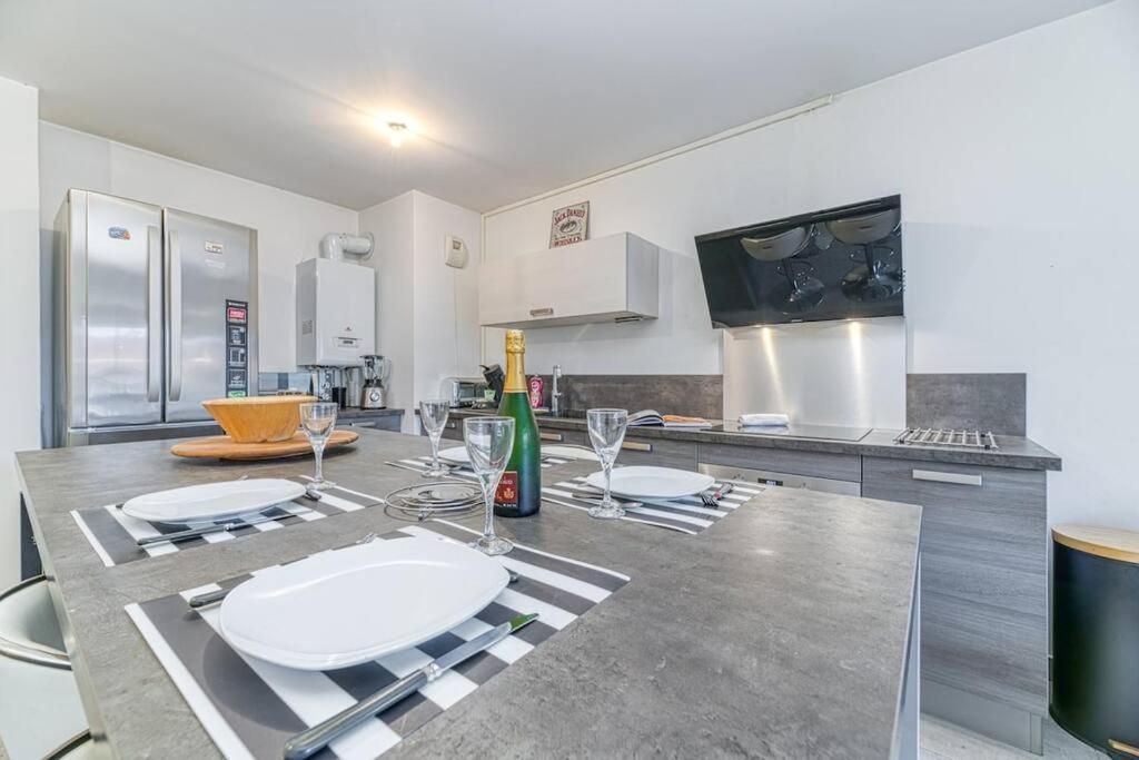 Bel Appartement-Garage Prive-Balcon-Wifi Fibre Rhut Luaran gambar