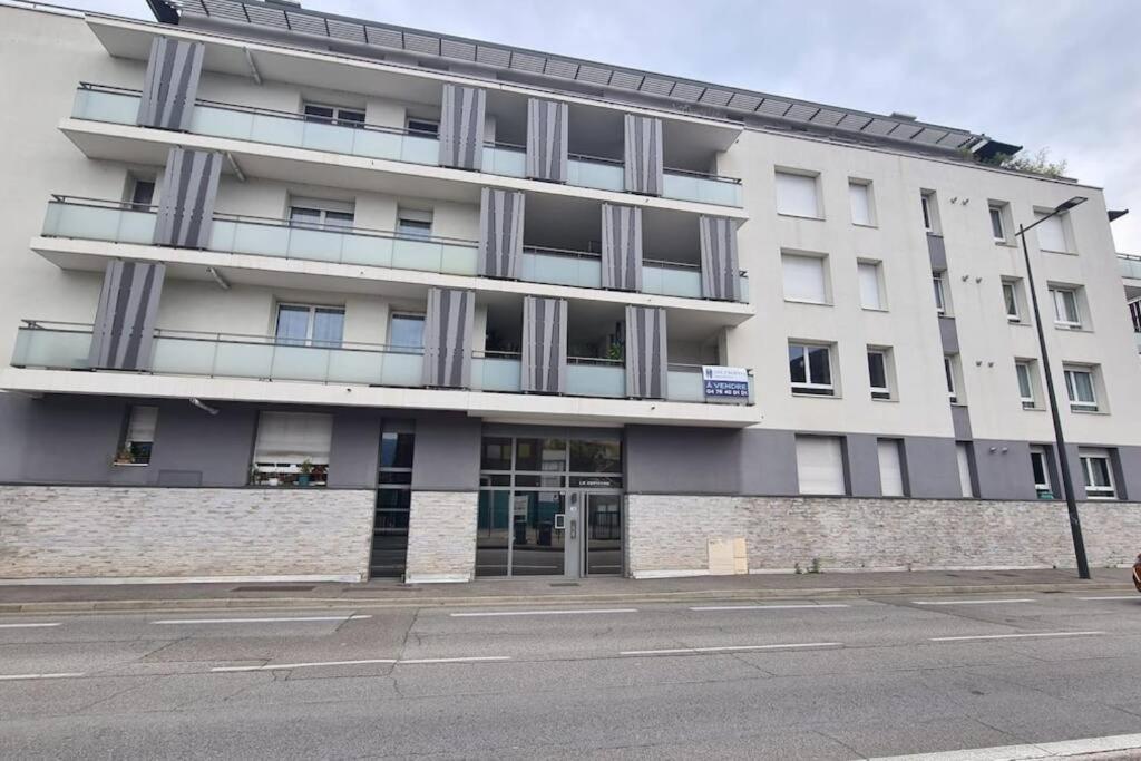 Bel Appartement-Garage Prive-Balcon-Wifi Fibre Rhut Luaran gambar